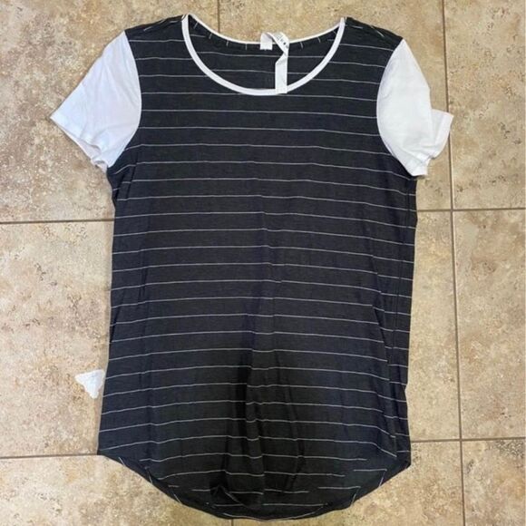 Lululemon Love Crew III Short Serve Stripe Heathered Black White. Size 4. - Picture 1 of 3
